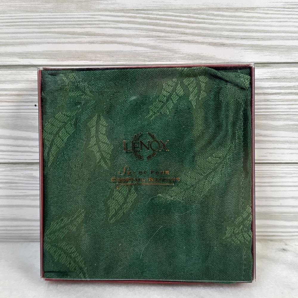 Lenox Green Holly Damask Cloth cocktail Napkins Set Of 4  - NEW In Box